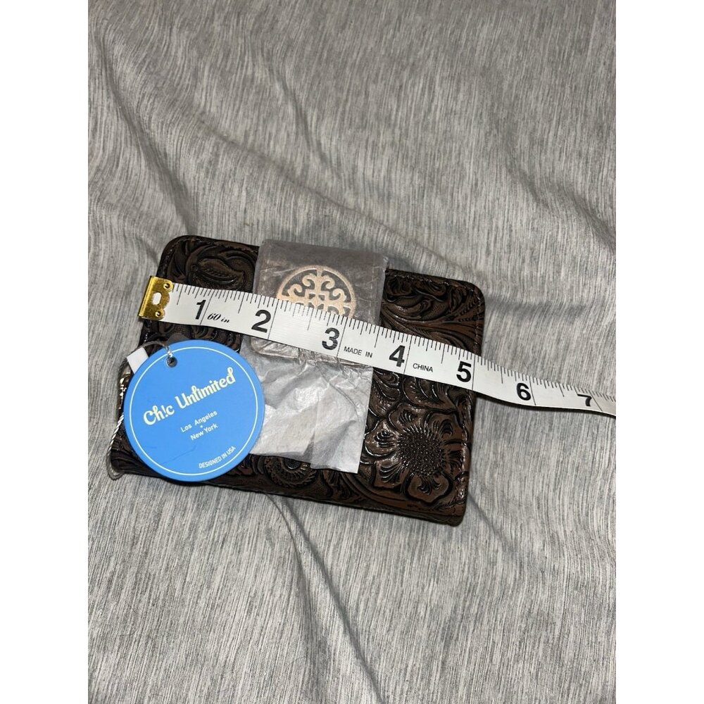 Chic Unlimited Brown Full Zip Around Inner Pocketed Casual Small Wallet - Picture 5 of 5